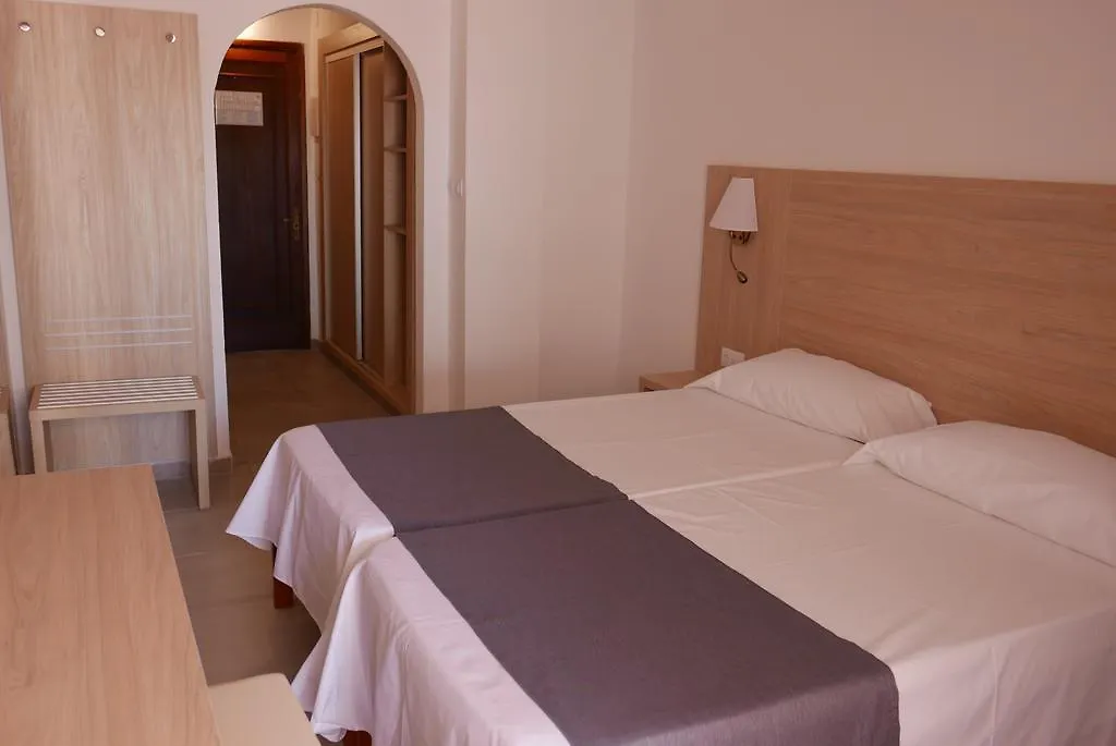 Hotel Antares Cala d'Or   Cala d'Or (Mallorca)